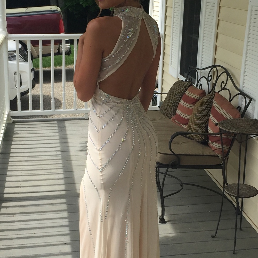 Beautiful jewel prom dress!